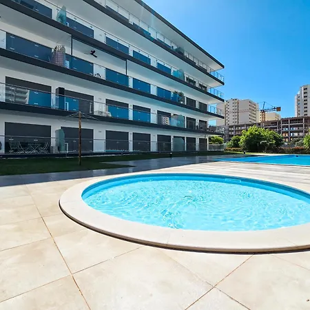 Rocha Jade Apartmán *